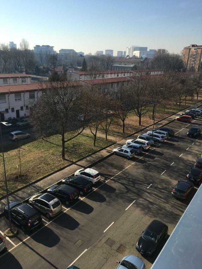 Apartment Via Delle Camelie 8 Milan