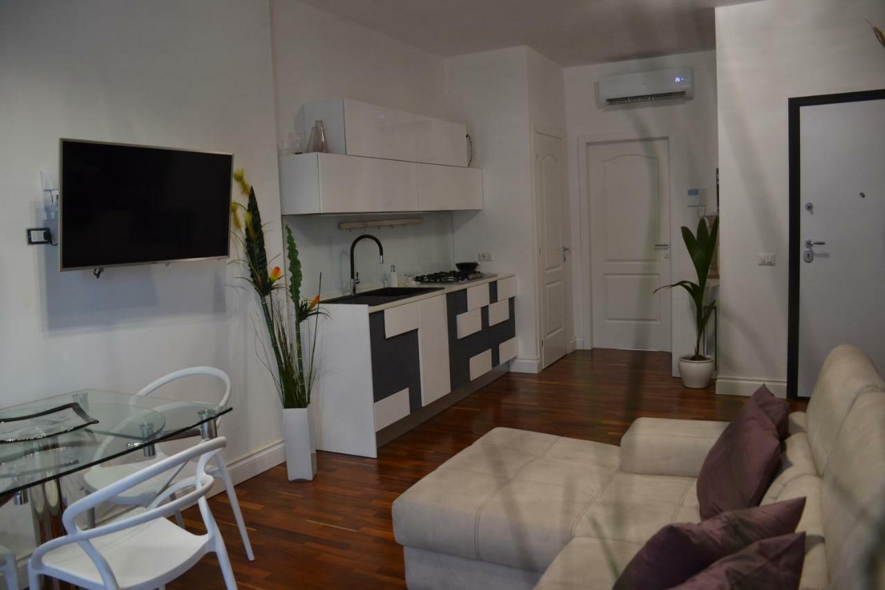 Apartment Via Delle Camelie 8